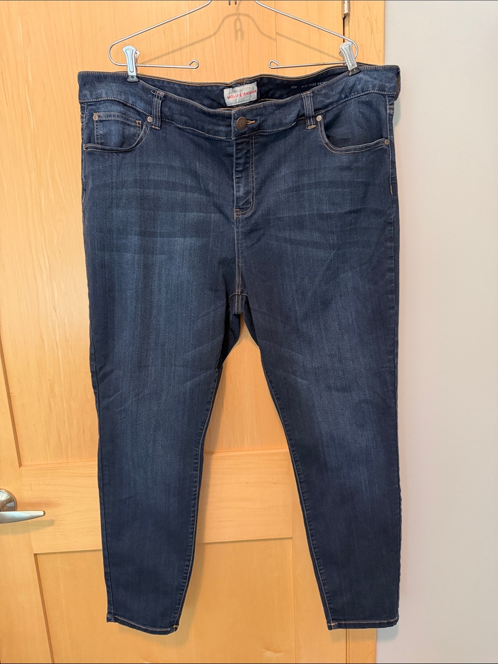 Women's Dark Indigo Skinny Jeans with Stretch